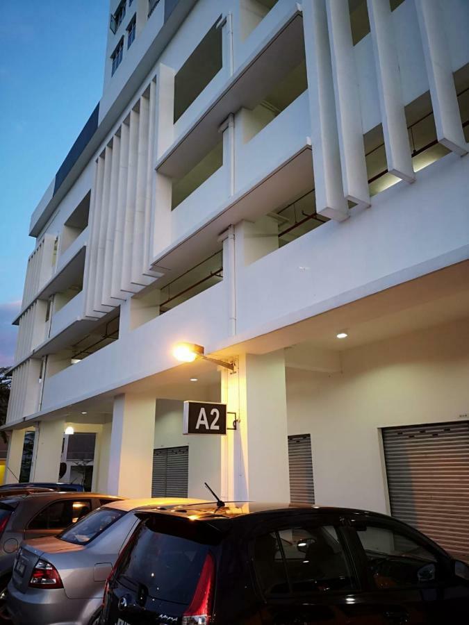 Meridin Bayvue Serviced Apt Kampong Kuala Masai Экстерьер фото